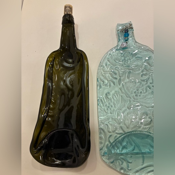 Set 2 Smashed Glass Bottle Trinket Trays / Jewelry Trays 1 Blue Bottle/ 1 Brown - Picture 1 of 12